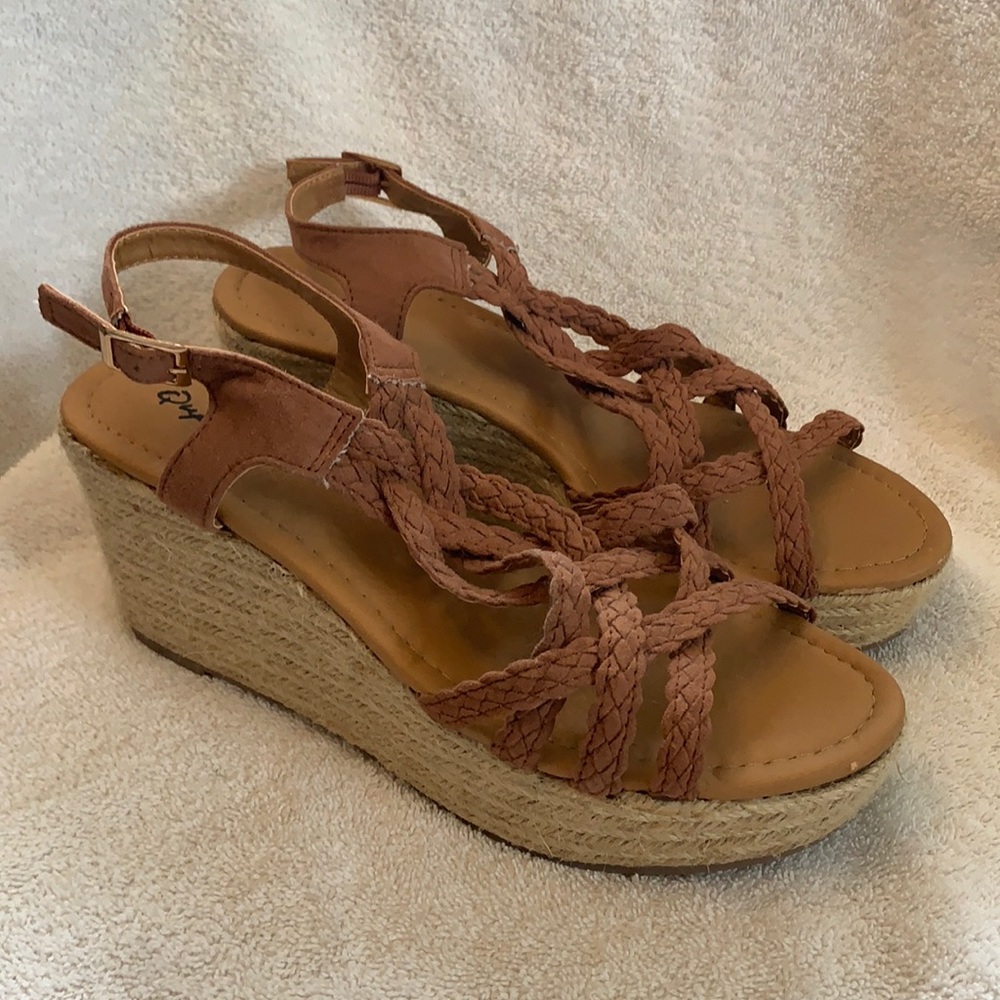 COPY - NEW. Qupid  brand espadrilles wedged brown braided buckle sandals  ladie…